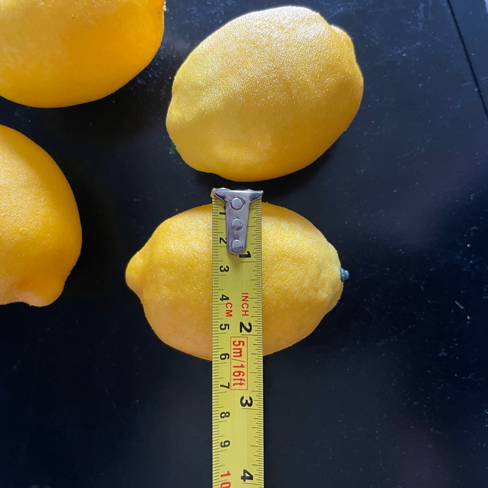 Decorative lemons